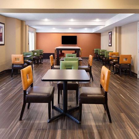 Baymont By Wyndham Newark At University Of Delaware Exteriör bild