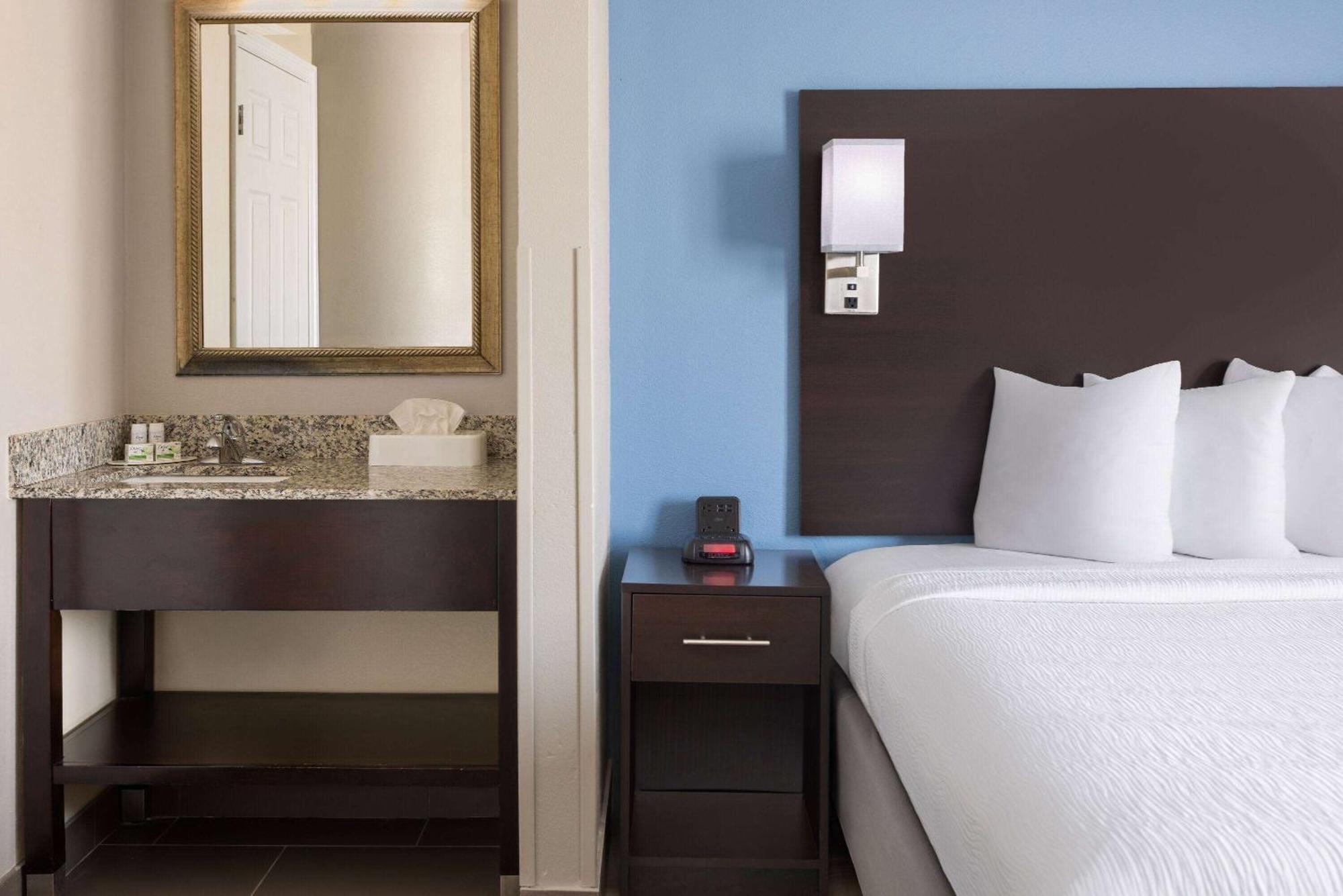 Baymont By Wyndham Newark At University Of Delaware Exteriör bild