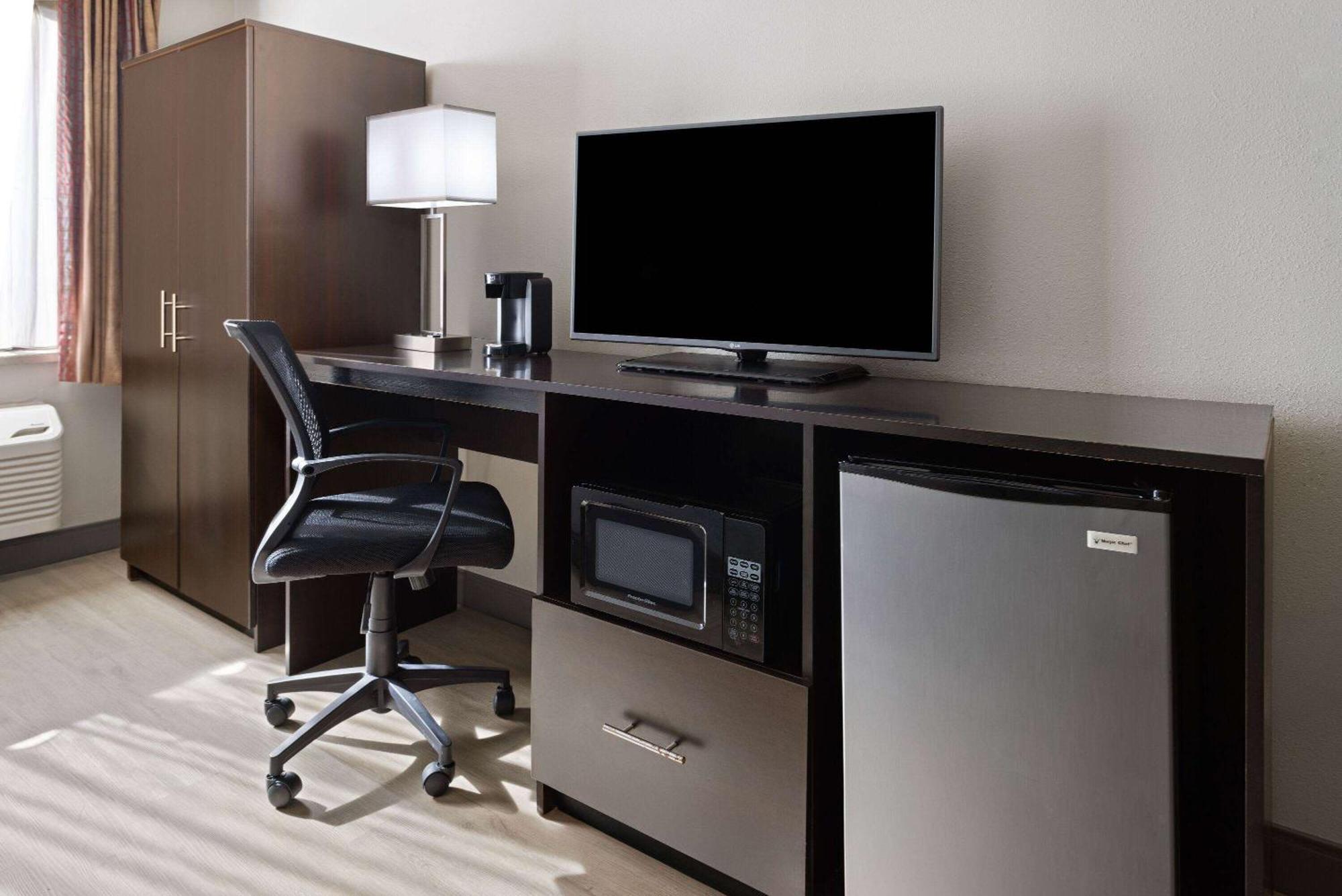 Baymont By Wyndham Newark At University Of Delaware Exteriör bild